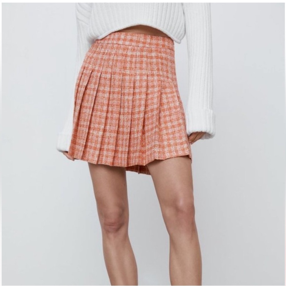 ZARA Orange & White Tweed Pleated Mini Skirt – Size XS